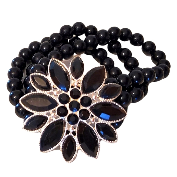 Jewelry - Black & Silver Beaded Flower Statement Bracelet